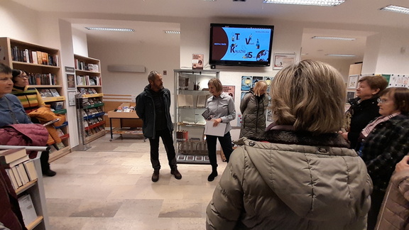 f684f491-7a59-49ab-80a0-672ad0b346ed-1 all 14227