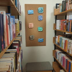 Razstava Relief: živali [februar in marec 2026]