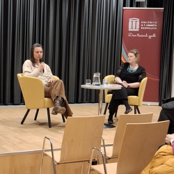 Kako pokopati mamo, ki je še živa? [27. januar 2026]