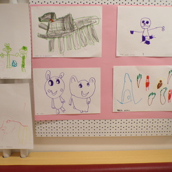 Razstava Junaki iz knjig [april 2026]